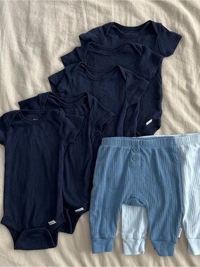 Lot of 7 Gerber Blue Baby Onesie Sets